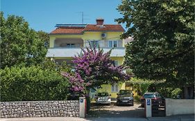 Stunning Apartment In Mali Losinj With 3 Bedrooms And Wifi